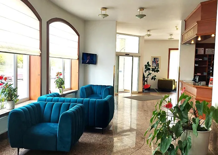 Hotel Avion