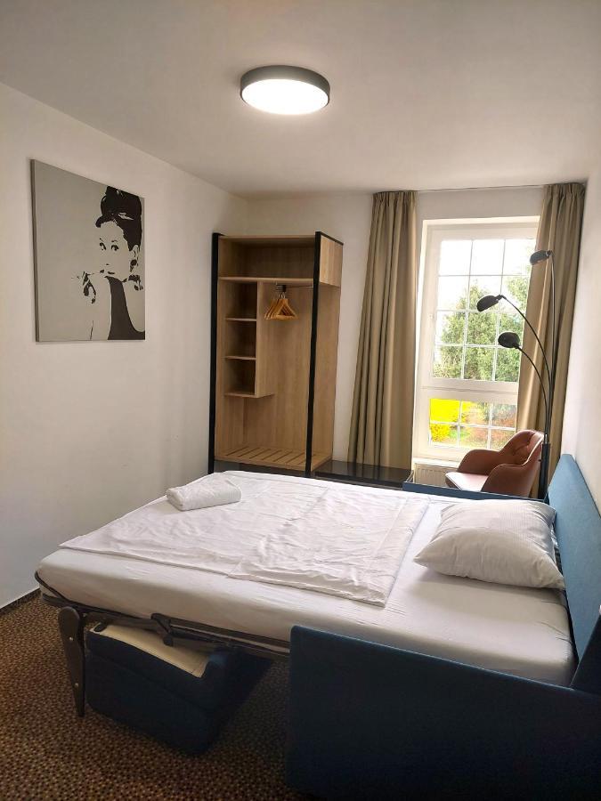 Avion Hotel 3*