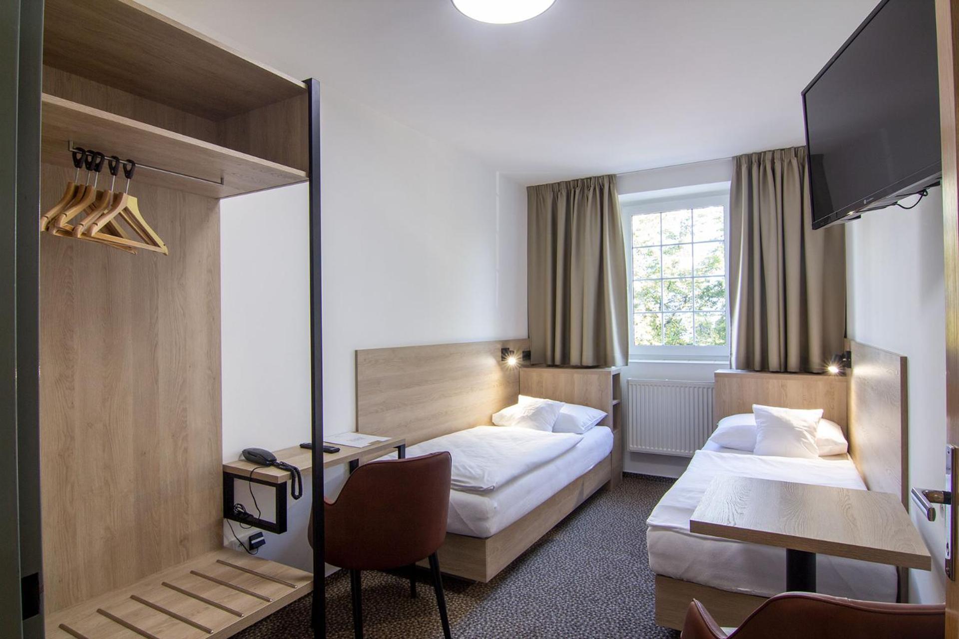 Avion Hotel 3*